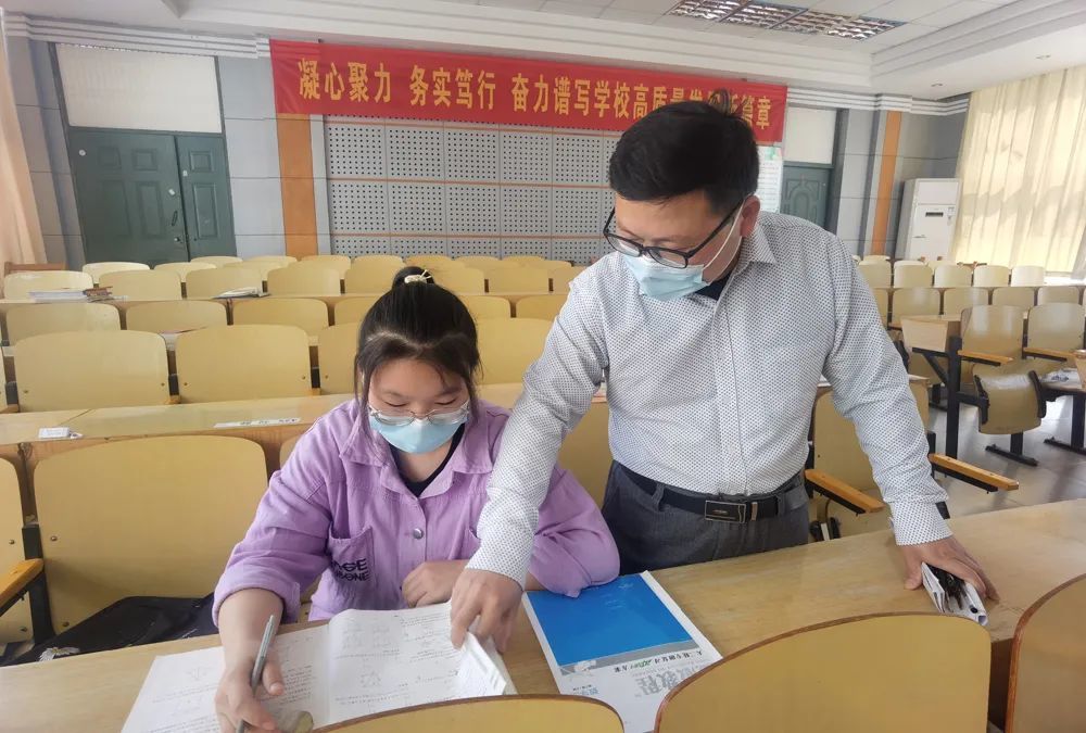 六安二中这个"临时班级",赞!_腾讯新闻