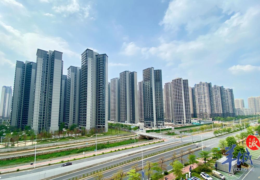 同行专家认为,花都区拥有大型空铁双枢纽,位于花都中轴线cbd的文旅城