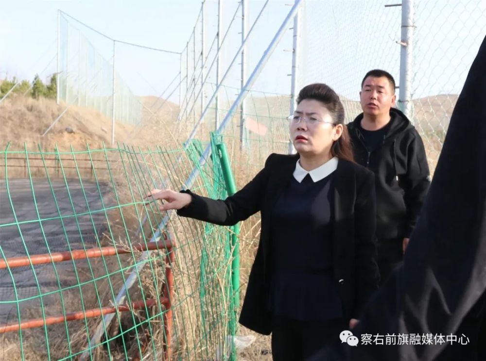 班秀萍深入土贵乌拉镇平地泉镇调研重大民生实事项目乡村旅游项目以及