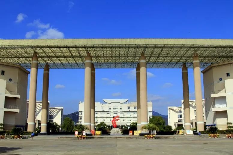 台州学院风景以及基础设施建设(椒江校区pk临海校区)你更心水哪个校区