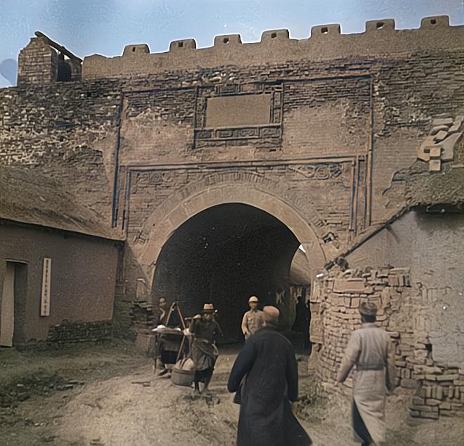 民国老照片商丘的中山大街公署汽车站城门城墙等遗迹风貌