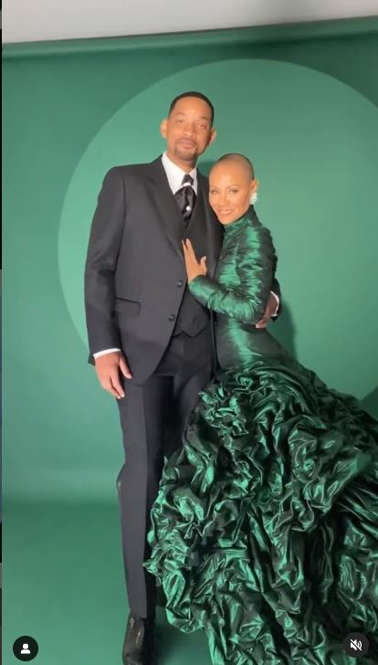 smith)在第94届奥斯卡典礼当众扇了颁奖人克里斯洛克(chrisrock)一