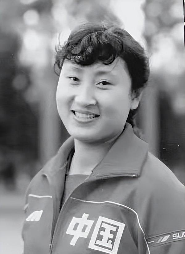 后经篮球名宿王立彬证实,杨锡兰的确在联合国瑞士日内瓦办事处从事