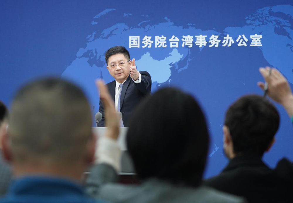 “美国在乌克兰问题上到底是公平正义还是霸权霸凌？”近9成受访者这样答！语文哪个网校教得好2023已更新(哔哩哔哩/今日)