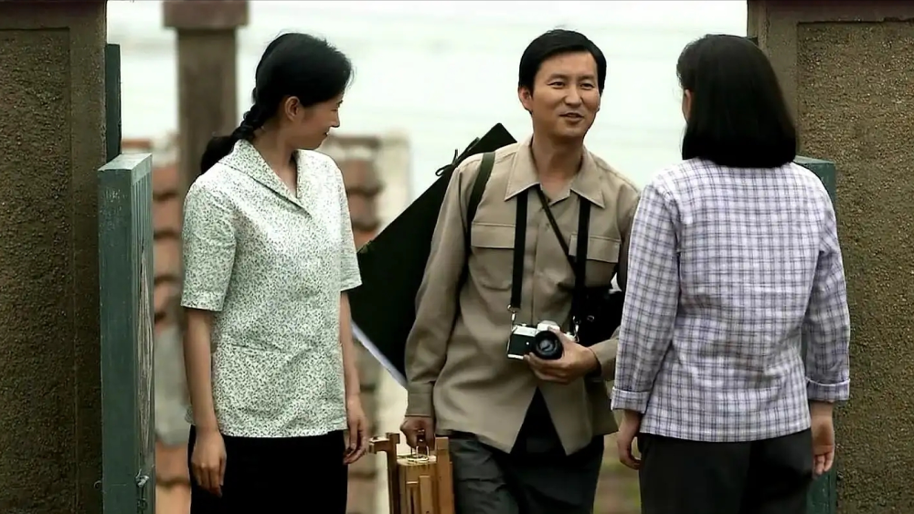 父母爱情暧昧老丁喜欢画家终嫁王政委葛老师的逆袭人生值得思考