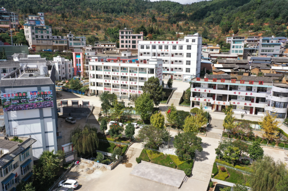 红河县浪堤镇生态治理出真招变废为宝显成效