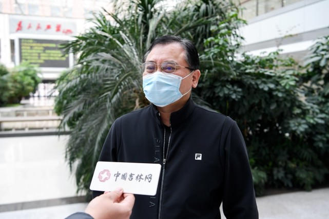 长春中医药大学校长冷向阳:倾尽所有负责6家方舱医院救治任务 纯中药