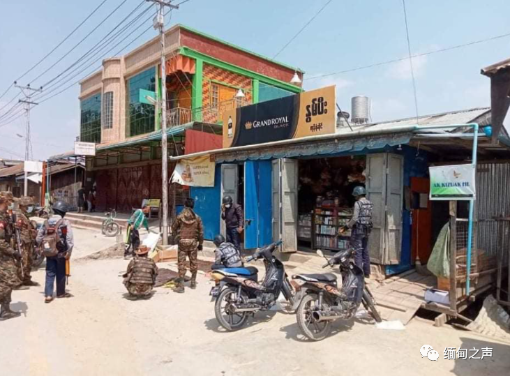 缅甸军警在一间民房内发现大量爆炸物