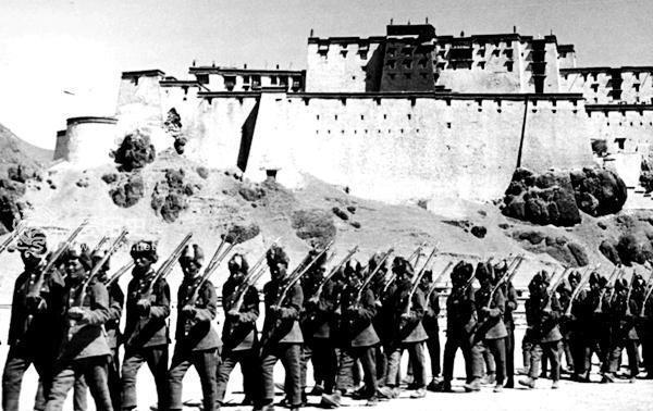 从割据一方到和平解放西藏噶厦政府的藏军干了什么