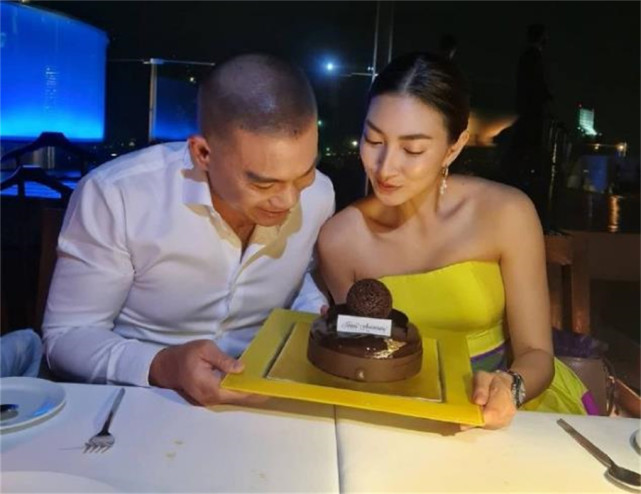 泰星pancake和男友双双成为博士,有望结束10年爱情长跑步入婚姻