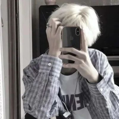 男头高清冷酷男生头像真人图片精选