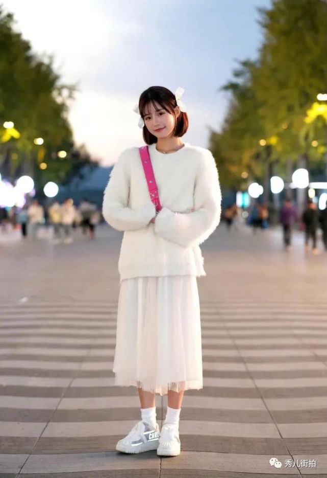 11组秋冬半身裙穿搭示范,保暖又好看