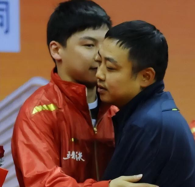 记得刘国梁开山弟子吗战胜秦志戬一度叱咤风云如今却远离国乒