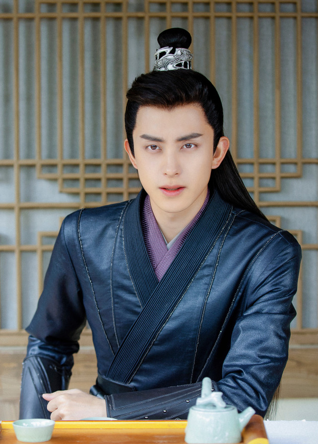 赵顺然出演大将军袁不屈.