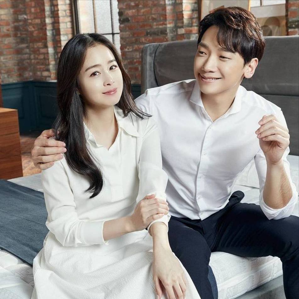 rain金泰希撇下俩女儿享受夫妻单独旅游rain为老婆拍照尽显甜蜜