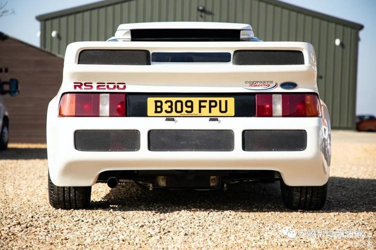 80年代b组拉力"猛兽"!福特rs200街道赛车_腾讯新闻