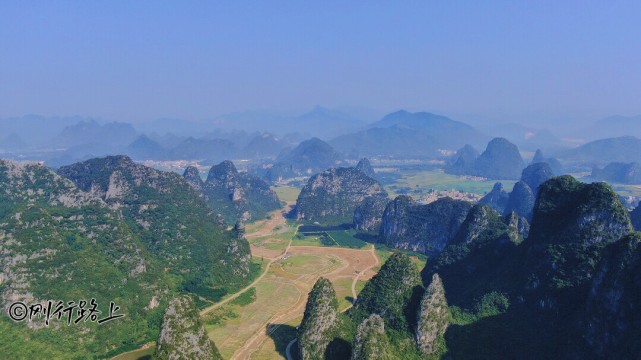 航拍贺州钟山百里水墨画廊,每一帧都美得不真实