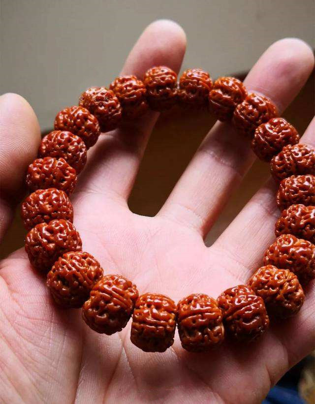 盘金刚菩提子手串,把手撸秃噜皮,值得么?