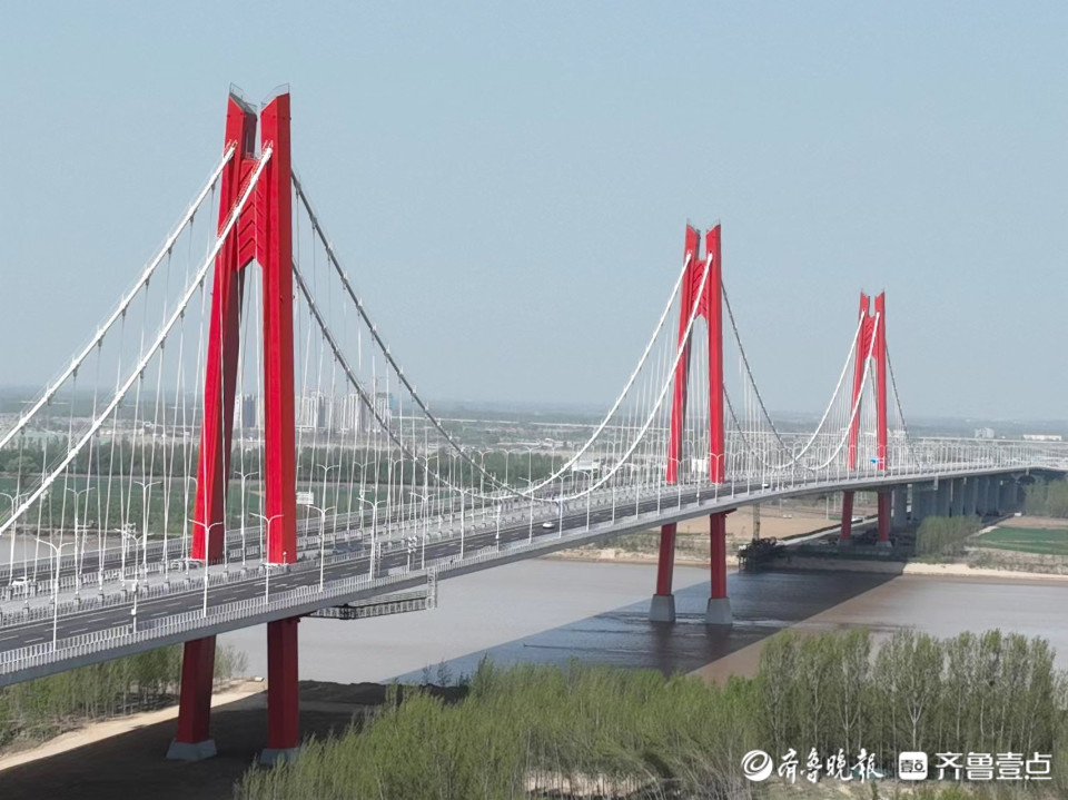 航拍最大跨度黄河大桥济南黄河凤凰大桥