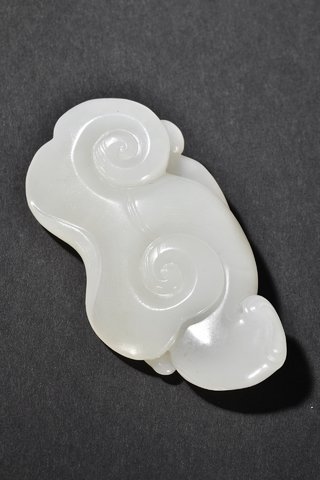 和田玉事事如意把件