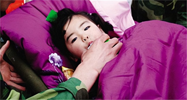 女孩":今已上高中,梦想是去央音|汶川地震|宋馨懿|王素满|地震|宋岗