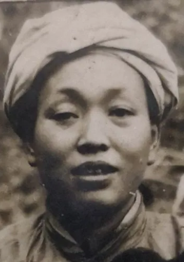 女特工张春莲:戴笠死后嫁一农民,潜伏西北农村30年,临终自爆身份