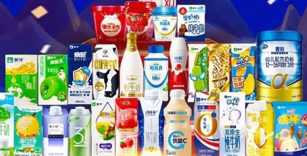 蒙牛形成了包括液态奶,冰淇淋,奶粉,奶酪等品类在内的丰富产品矩阵.