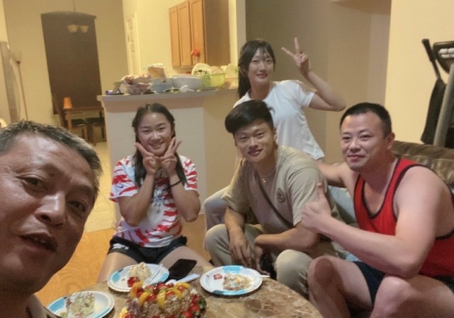 梁小静去美国训练迎25岁生日1米58皮肤黝黑中国百米女飞人