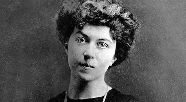 柯伦泰列宁政府中唯一的女部长世界第一女大使一生精彩纷呈