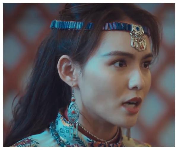 烽烟尽处被郭幸圈粉了人美戏也好难怪张翰这么捧她