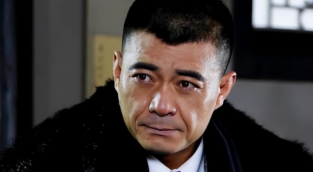 王新军再婚后和妻子秦海璐风光无限而前妻唐静呢