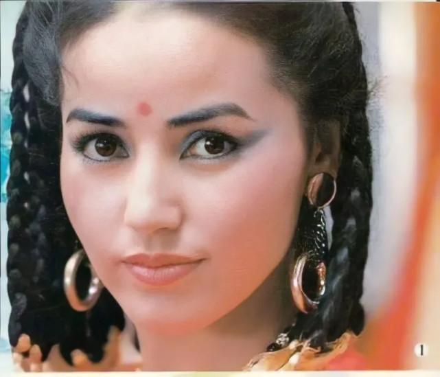 加沙洛娃的扮演者是新疆歌舞团演员帕霞61乌买尔.