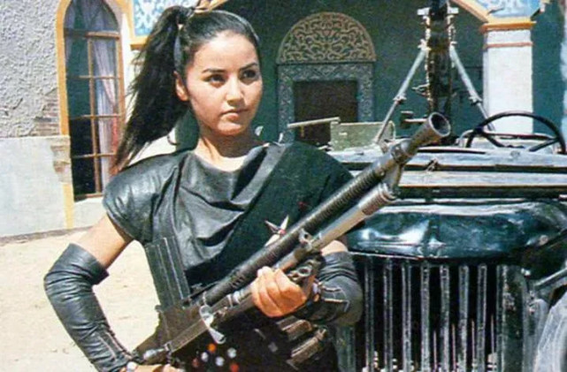 加沙洛娃的扮演者是新疆歌舞团演员帕霞61乌买尔.