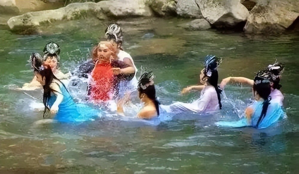 《西游记》36年,7位"蜘蛛精"扮演者今昔对比,有人成公司总裁_腾讯新闻