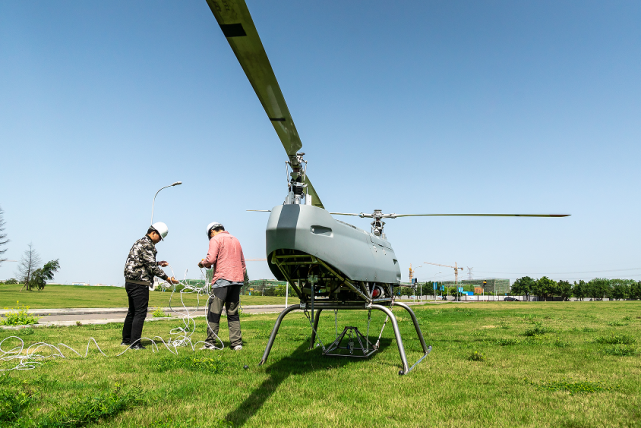 "重庆造"重载无人机准备完毕,起飞!