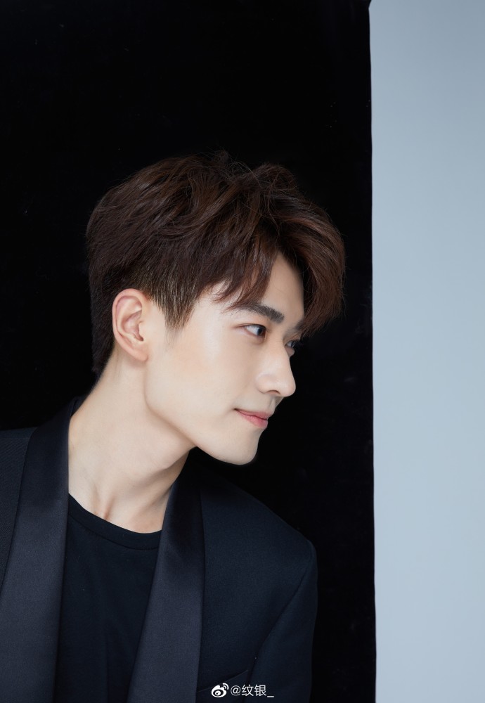 《与君初相识》的瞿晓星,是《念念无明》男二?还是个插画师_腾讯新闻