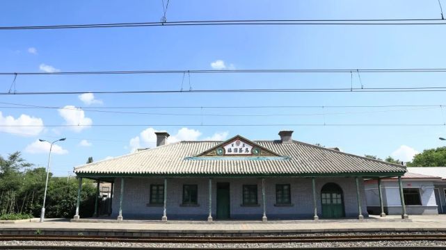 白音察干火车站图片