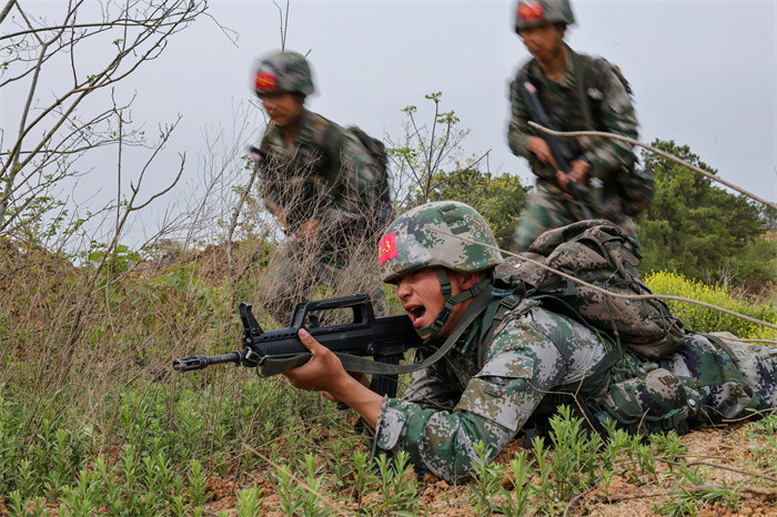 刘恺鸿 摄(新华社军分社·中国军号出品)