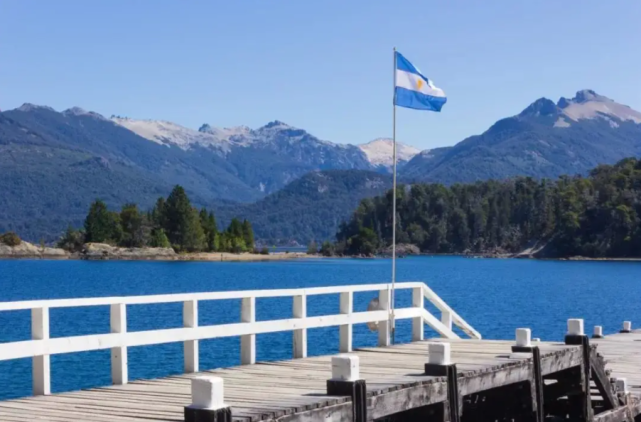 马岛:英国和阿根廷的百年之争,到底谁更在理?