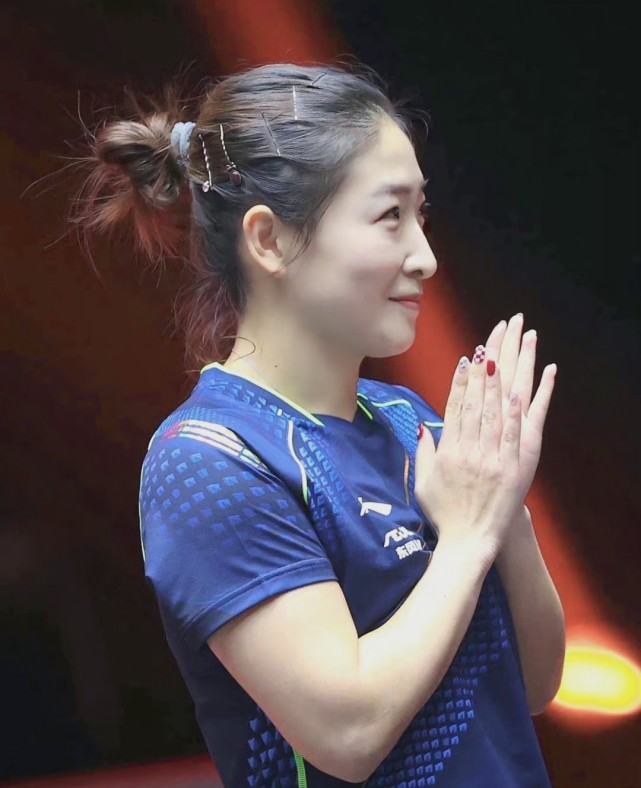 刘诗雯一个温暖的名字她缘何让人喜欢疼惜人气不输大满贯