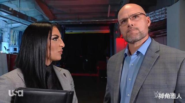 乌索兄弟果真举起了四条wwe双打腰带,比安卡下一个对手竟是她!