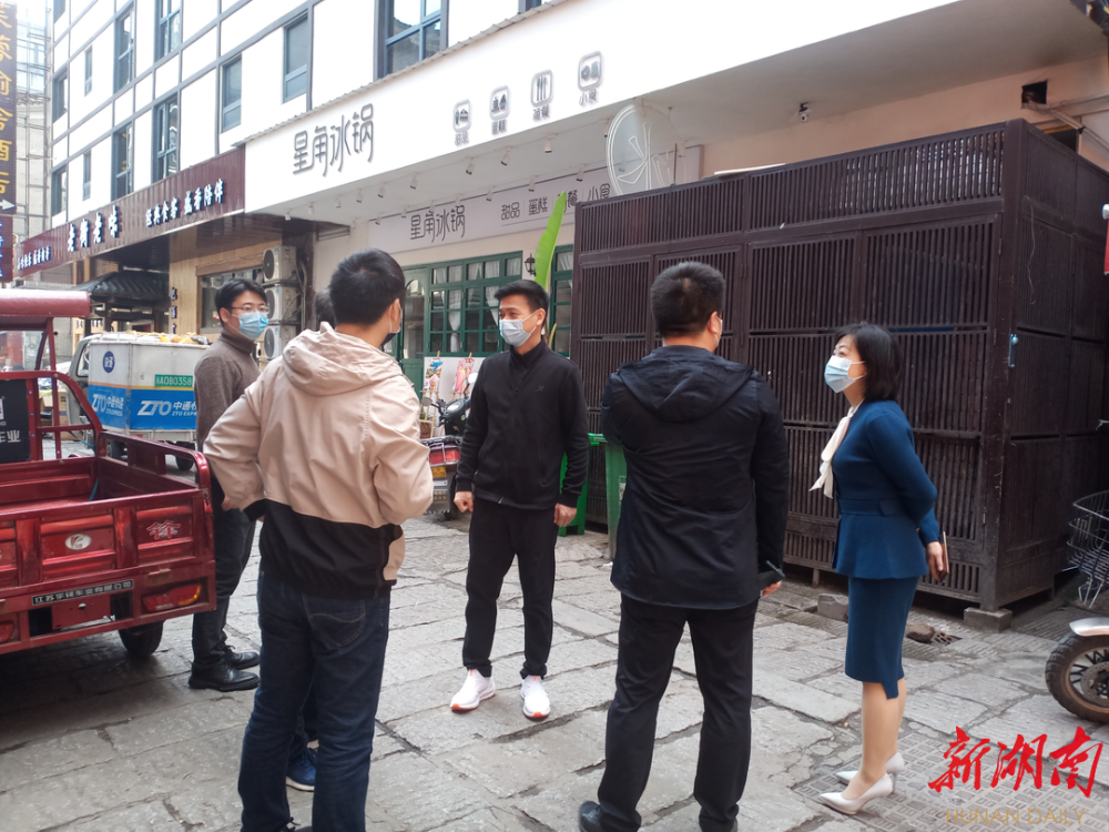 长沙太平街社区党委书记陈立做群众信任的一道光