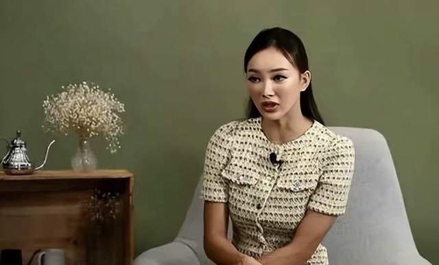 香港知名男星魏骏杰前妻被曝脚踏两只船同时与富商和律师恋爱多次遭