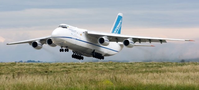 在空中戰機當中除了戰力強悍的戰鬥機以外,當屬運輸機最為重要了,運輸