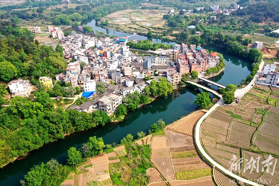 4月12日,宁远县冷水镇毛家村春意盎然.