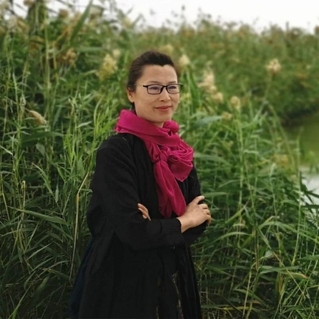 童心未泯朗诵《志愿者——可爱的大白》作者:宋春霞