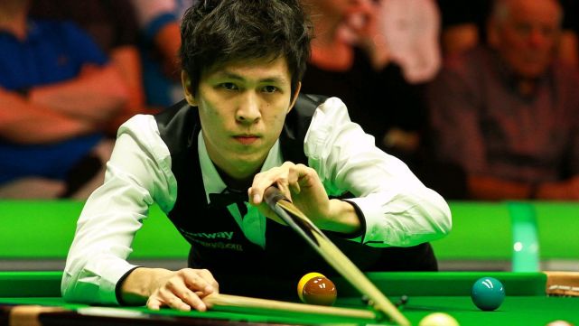 塔猜亚狂轰四杆破百五杆50 ,10-7击败塞尔特进正赛!