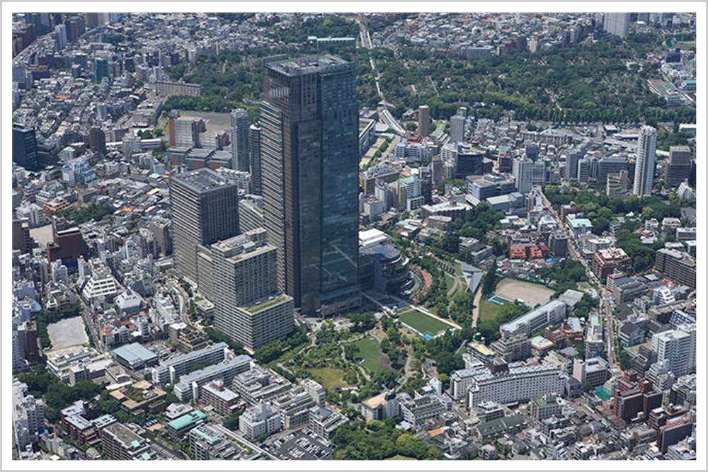 由三井不动产开发的东京中城2007年开业,是其后泡沫时期的代表作