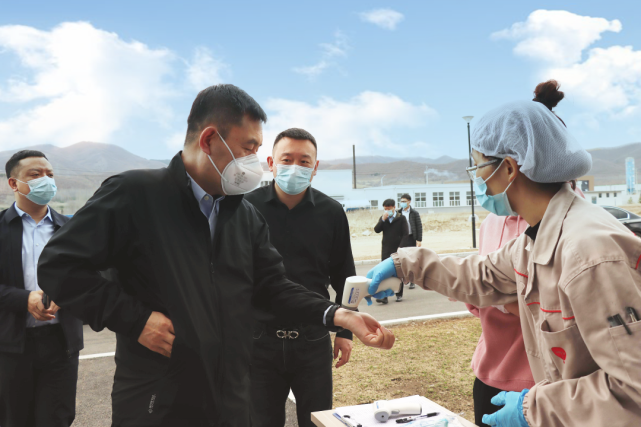 延边朝鲜族自治州人民政府副州长文金哲带队一行莅临国药肽谷开展调研