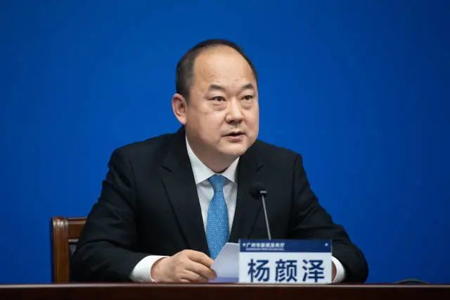 9日以来未测核酸居民将被赋黄码一文了解广州疫情防控最新进展